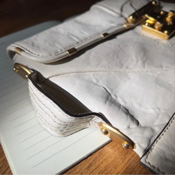 JUICY COUTURE Vintage Cream Off White Soft Leather Gold tone Magnetic Clutch Bag - Picture 3 of 12